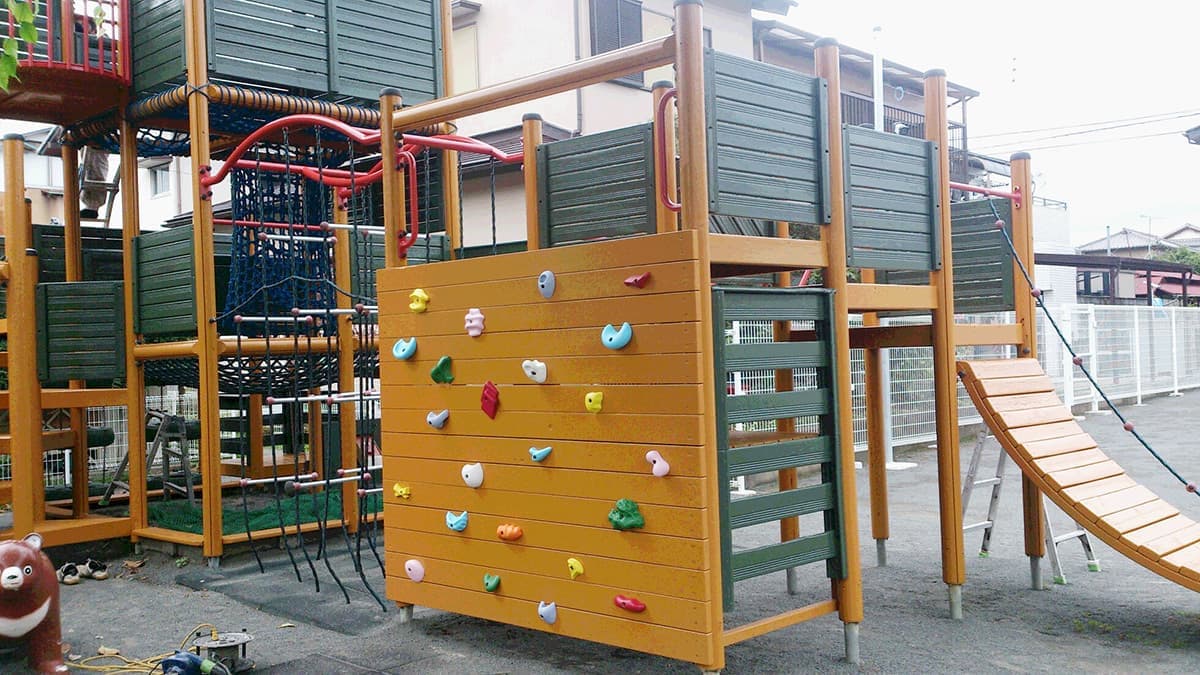 富士宮の和光美装による病院・介護施設・教育施設の改修工事の幼稚園の遊具のイメージ画像