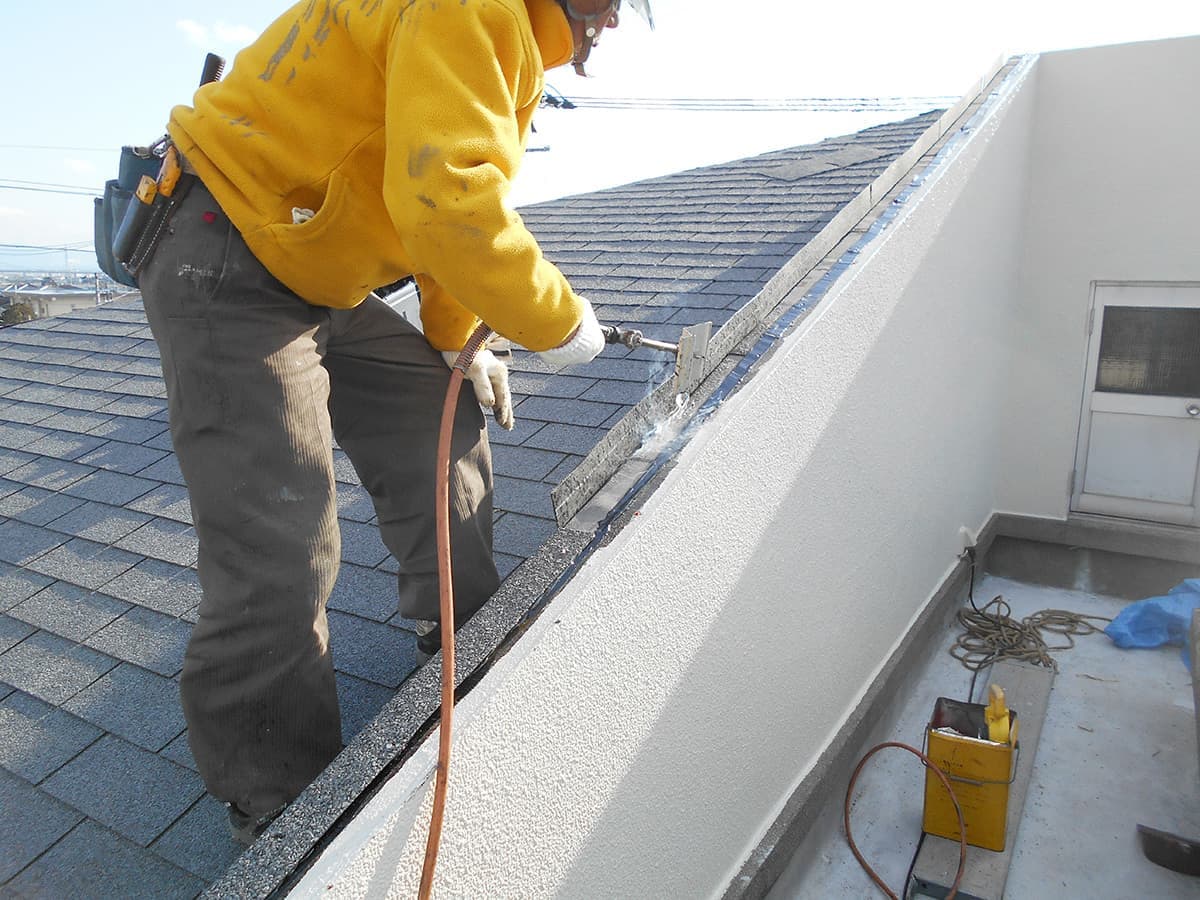 富士宮の屋根の修繕業者の和光美装のアスファルトシングル葺きのイメージ画像